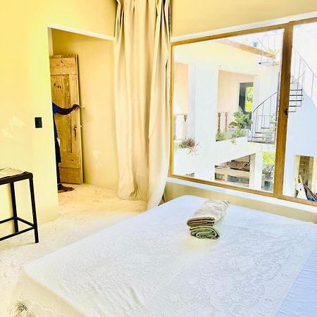 Suami S Room Casa Padura Кабарете Экстерьер фото